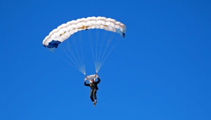 -结合旅游产业，电竞赛事成为城市新名片，电竞旅游产品开发