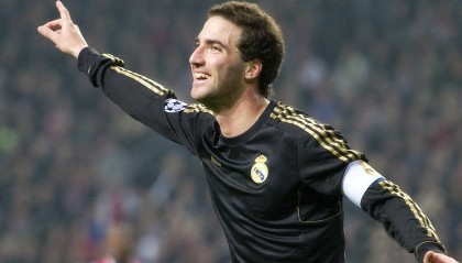 开云体育vip-大型水上漂流竞速，挑战惊险刺激极限，水上漂流项目